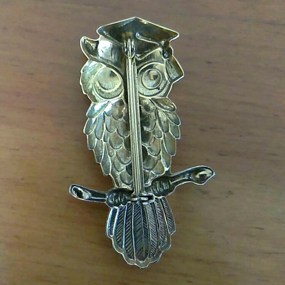 Owl Brooch Gold Tone - Picture 3 of 4